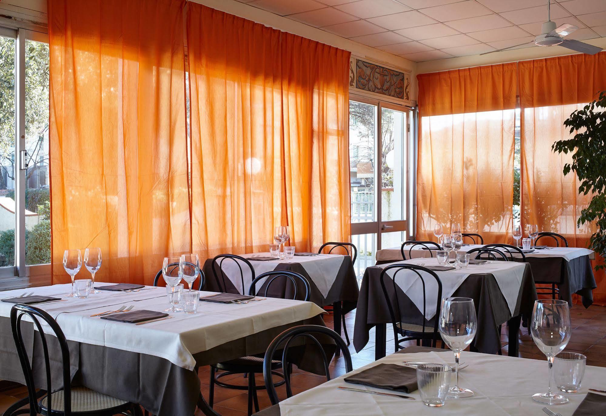 Hotel Mirage Marina di Pietrasanta Zewnętrze zdjęcie